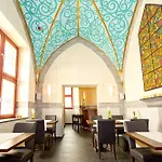 Schloss Ranzow - Kleines Romantik - Wellness - Golfplatz - Hochzeiten & Feiern Hotel 4*