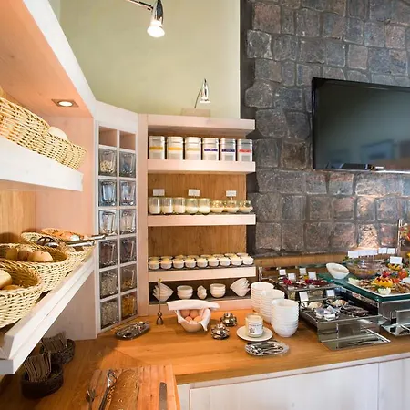 호텔 Schloss Ranzow - Kleines Romantik - Wellness - Golfplatz - Hochzeiten & Feiern 로메