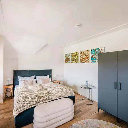 Schloss Ranzow - Kleines Romantik - Wellness - Golfplatz - Hochzeiten & Feiern 4*