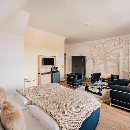 Schloss Ranzow - Kleines Romantik - Wellness - Golfplatz - Hochzeiten & Feiern 4* 로메