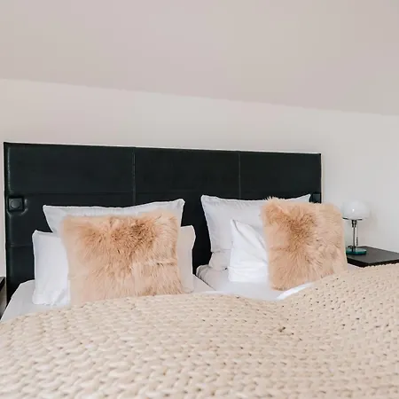 Schloss Ranzow - Kleines Romantik - Wellness - Golfplatz - Hochzeiten & Feiern