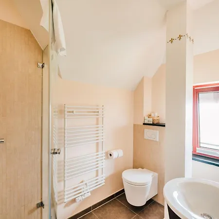 Hotel Schloss Ranzow - Kleines Romantik - Wellness - Golfplatz - Hochzeiten & Feiern