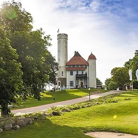 Schloss Ranzow - Kleines Romantik - Wellness - Golfplatz - Hochzeiten & Feiern Lohme