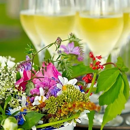 Hotel Schloss Ranzow - Kleines Romantik - Wellness - Golfplatz - Hochzeiten & Feiern