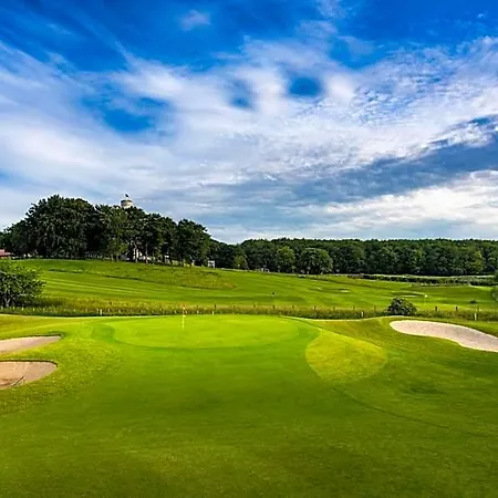 Schloss Ranzow - Kleines Romantik - Wellness - Golfplatz - Hochzeiten & Feiern 4*