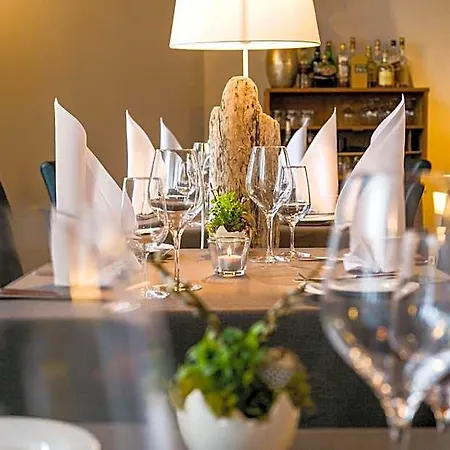 מלון Schloss Ranzow - Kleines Romantik - Wellness - Golfplatz - Hochzeiten & Feiern 4*