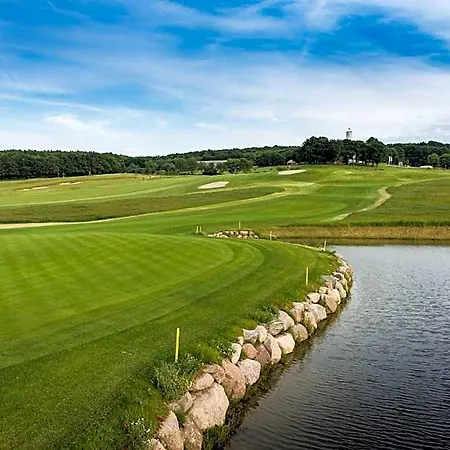 Schloss Ranzow - Kleines Romantik - Wellness - Golfplatz - Hochzeiten & Feiern 4*