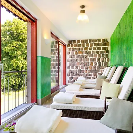 Schloss Ranzow - Kleines Romantik - Wellness - Golfplatz - Hochzeiten & Feiern Hotel Lohme