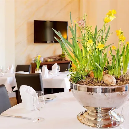 Schloss Ranzow - Kleines Romantik - Wellness - Golfplatz - Hochzeiten & Feiern Hotel