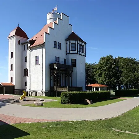 호텔 Schloss Ranzow - Kleines Romantik - Wellness - Golfplatz - Hochzeiten & Feiern 로메