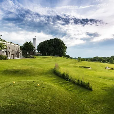 Schloss Ranzow - Kleines Romantik - Wellness - Golfplatz - Hochzeiten & Feiern 호텔 로메