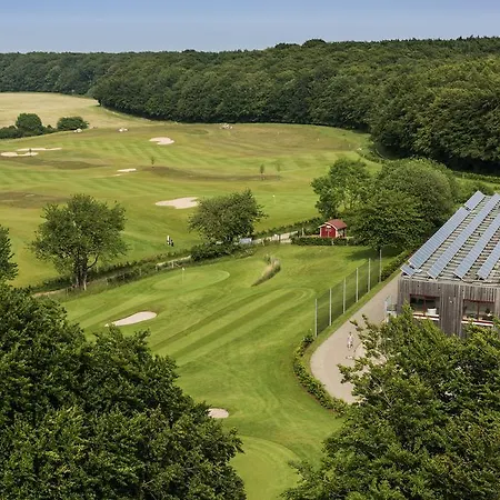 호텔 Schloss Ranzow - Kleines Romantik - Wellness - Golfplatz - Hochzeiten & Feiern 4*