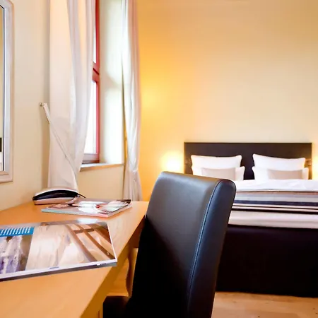 Schloss Ranzow - Kleines Romantik - Wellness - Golfplatz - Hochzeiten & Feiern 4* 로메