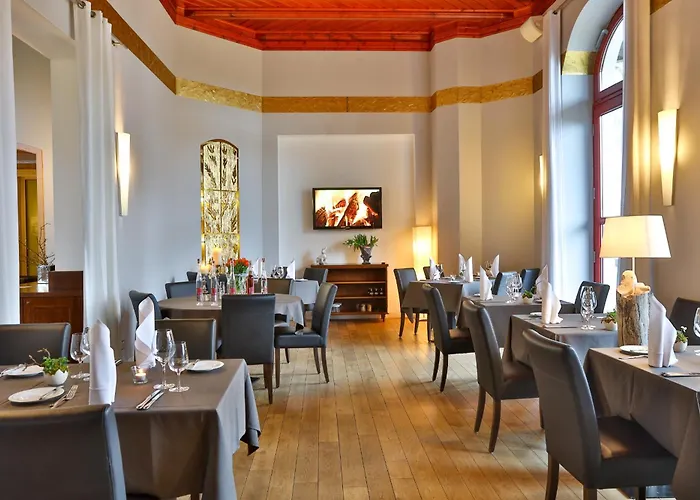 Schloss Ranzow - Kleines Romantik - Wellness - Golfplatz - Hochzeiten & Feiern Отель 4*