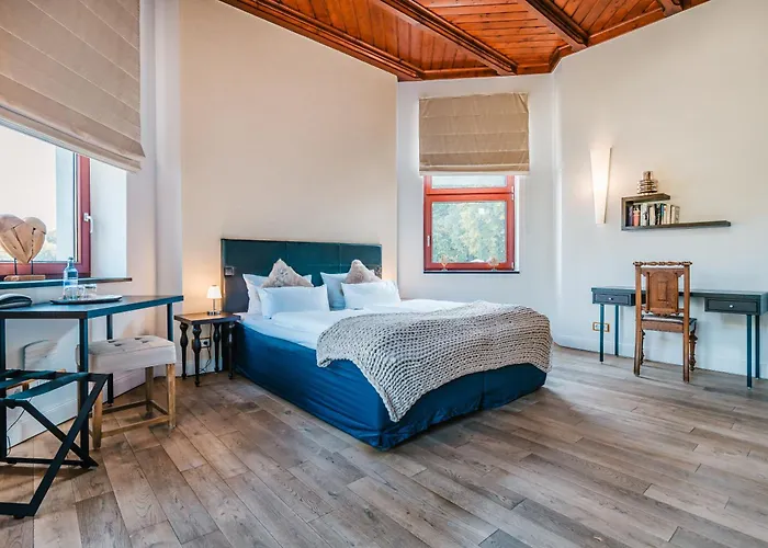 Hotel Schloss Ranzow - Kleines Romantik - Wellness - Golfplatz - Hochzeiten & Feiern Lohme