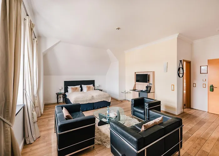 Schloss Ranzow - Kleines Romantik - Wellness - Golfplatz - Hochzeiten & Feiern 4* Lohme