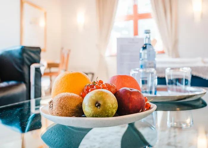 Hotel Schloss Ranzow - Kleines Romantik - Wellness - Golfplatz - Hochzeiten & Feiern 4*