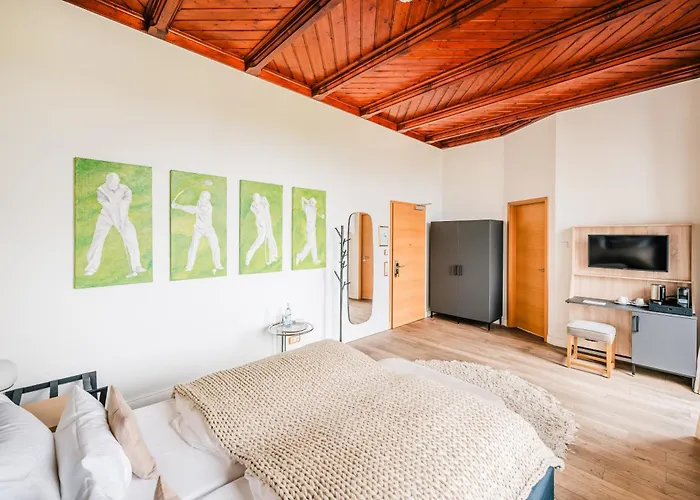 Schloss Ranzow - Kleines Romantik - Wellness - Golfplatz - Hochzeiten & Feiern Hotel Lohme