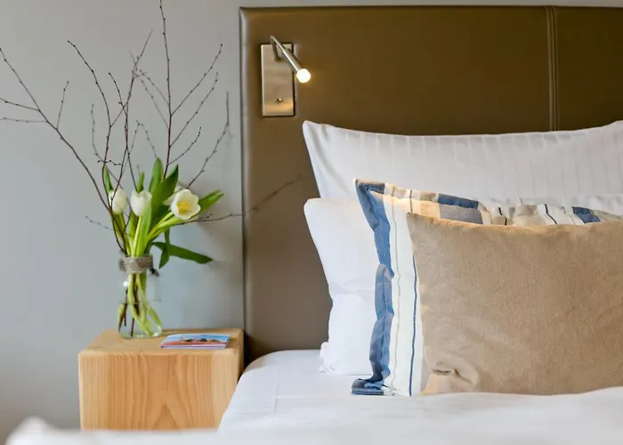 Отель Schloss Ranzow - Kleines Romantik - Wellness - Golfplatz - Hochzeiten & Feiern 4*