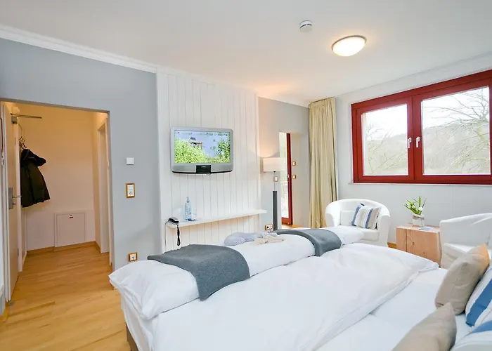 Отель Schloss Ranzow - Kleines Romantik - Wellness - Golfplatz - Hochzeiten & Feiern